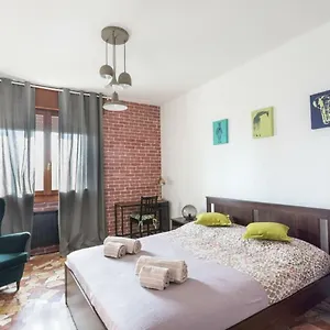  Apartamento La Serenissima - 15 Min To Venice Center - Free Parking Italia